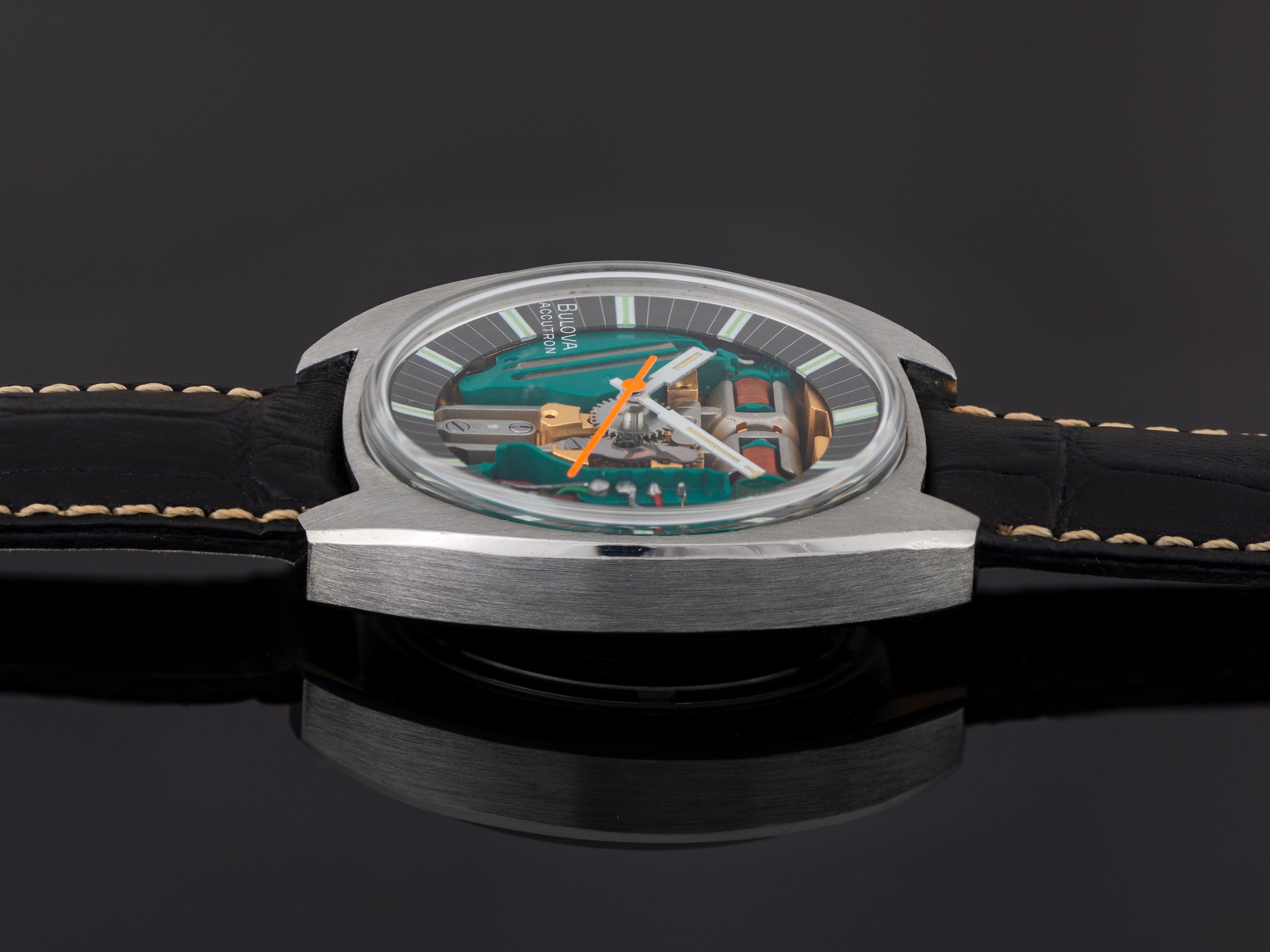 Bulova accutron prezzi hotsell